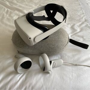 Oculus quest 2 with head strap and travel case